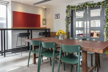 1 bed studio, 40-41 High Street, Englefield Green, Egham, TW209DP - Image 10